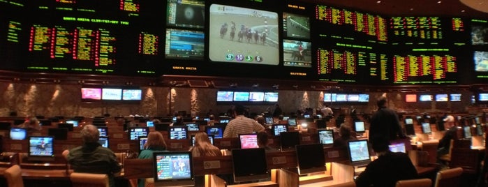 The Sports Bar - The Mirage is one of Lugares favoritos de David.