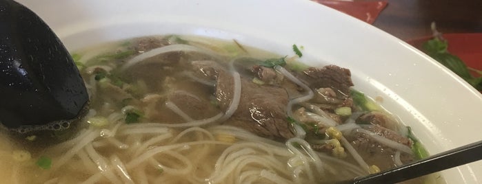 O.Pho House is one of James 님이 저장한 장소.