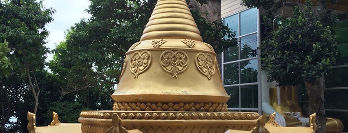 Burmese Pagoda is one of Koh Tao.