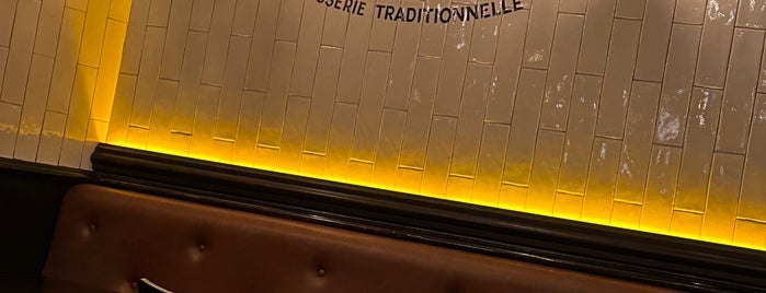 Café République is one of resto bar.