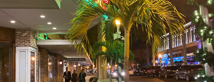City of Fort Myers is one of Tempat yang Disukai Anika.