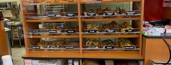 Big Apple Bagels is one of Client Dining.