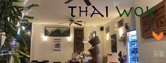 Thai Wok is one of สถานที่ที่ Murat ถูกใจ.
