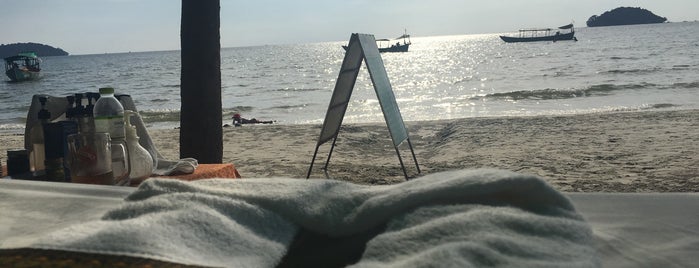 Oven Beach Massage is one of Tempat yang Disukai Murat.