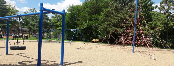 Hall Park is one of Minneapolis Wading Pools.