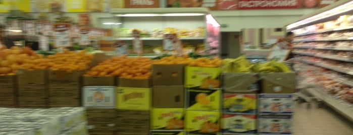 НАШ Гипермаркет is one of Продукция Sanitelle в гипермаркетах.