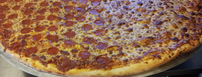 Nate's New York Pizza is one of WANNA DO.
