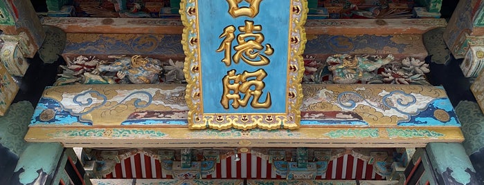 勅額門 (旧 増上寺台徳院殿廟所 勅額門) is one of 寺社.