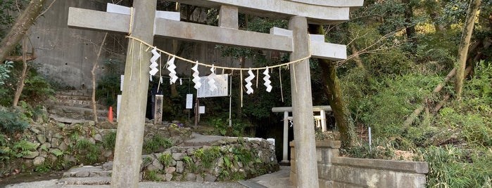 穴澤天神社 弁天洞 is one of 東京23区以外(除町田八王子).