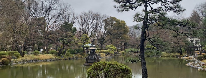 Kumogata Pond is one of 皇居周辺お散歩デート.
