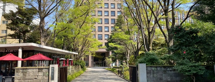 大隈会館 is one of Waseda University Spots, Waseda Campus.