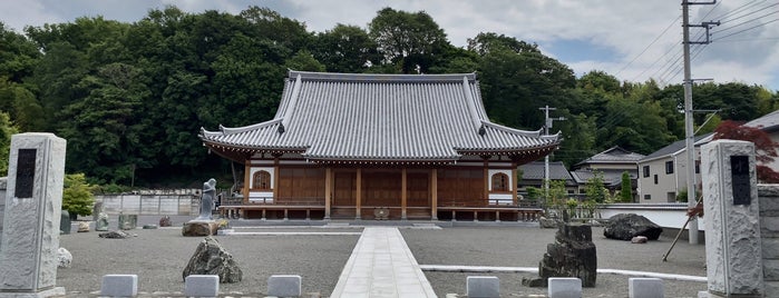 龍源院（弁財天） is one of 寺院.