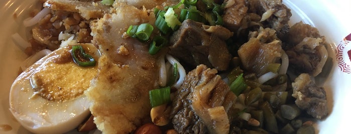 Classic Guilin Rice Noodle 合味桂林米粉 is one of Lugares favoritos de Xiaoyu.