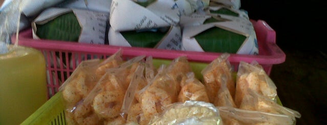 Angkringan Mas Brow Gayamprit is one of Foody.
