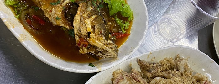 Restoran Shelly Seafood is one of Terengganu.