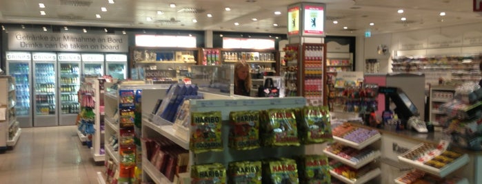 Heinemann Duty Free is one of Meteさんのお気に入りスポット.