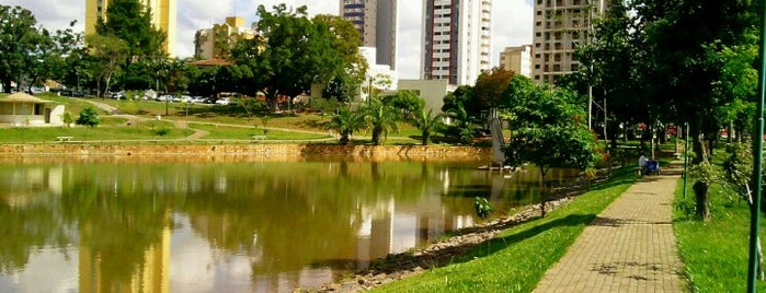 Parque Lago das Rosas is one of Tempat yang Disimpan Elenildo.