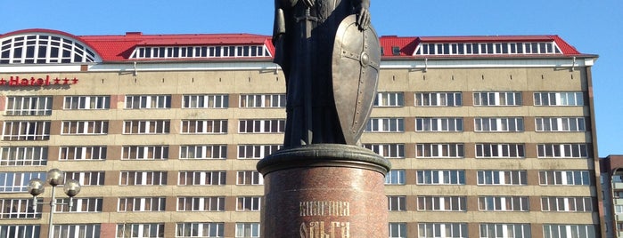 Памятник княгине Ольге is one of Город на выходные: Псков.