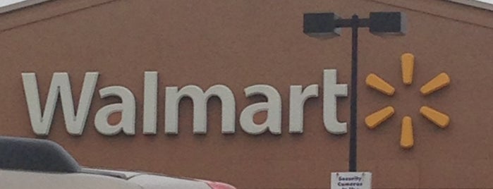 Walmart is one of Tempat yang Disukai Richard.
