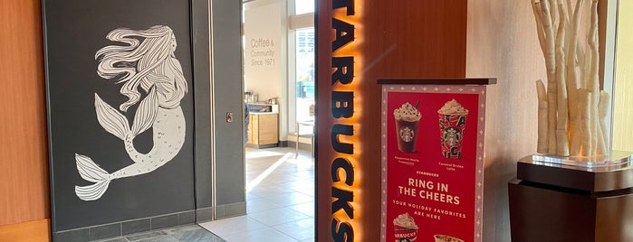 Starbucks is one of Must-visit Food in Boston.