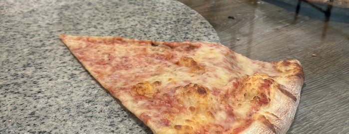 Mangia Pizza is one of rochesternypizza-2.
