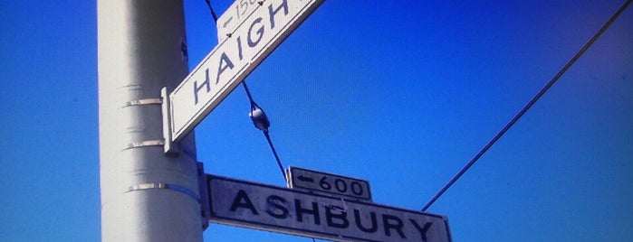 Haight-Ashbury is one of 41 cosas que no puedes perderte en San Francisco.
