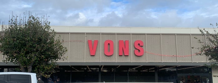 VONS is one of Must-visit Food and Drink Shops in Los Angeles.