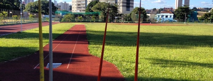 Pista De Atletismo Da APM is one of Robsonさんのお気に入りスポット.