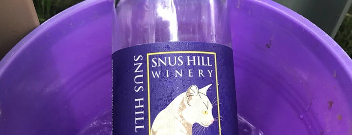 Snus Hill Winery is one of Tempat yang Disukai Meredith.