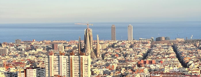 Mirador de Joan Sales is one of Sitios Barcelona.