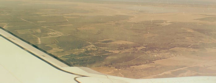 Aeropuerto Internacional General Rafael Buelna (MZT) is one of Aeropuertos en México.