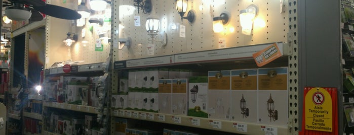 The Home Depot is one of JC 님이 좋아한 장소.
