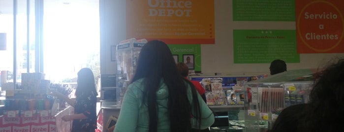 Office Depot is one of Lugares favoritos de Ashanti.