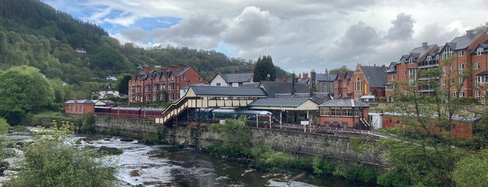 Llangollen Railway Station is one of 🍴🍝.