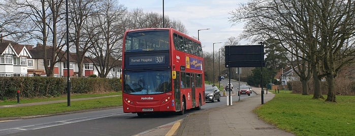 TfL Bus 307 is one of London Buses 301-400.