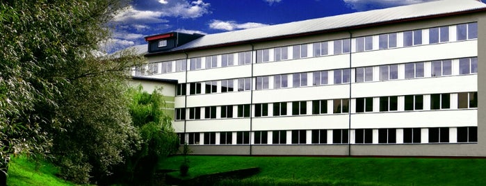 Jumpravas Vidudsskola is one of E-KLASE.