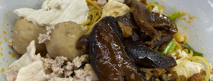 Ding Ji Mushroom Minced Meat Noodles is one of Bishan convenience.