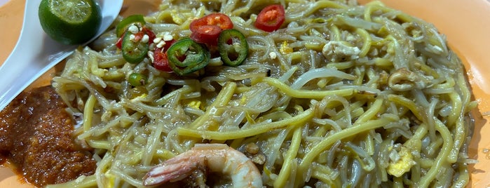 Singapore Fried Hokkien Mee is one of Micheenli Guide: Best of Singapore Hawker Food.