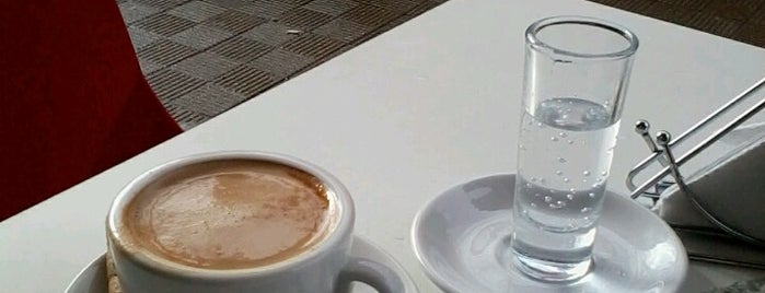 Café Austral is one of Carlos'un Beğendiği Mekanlar.