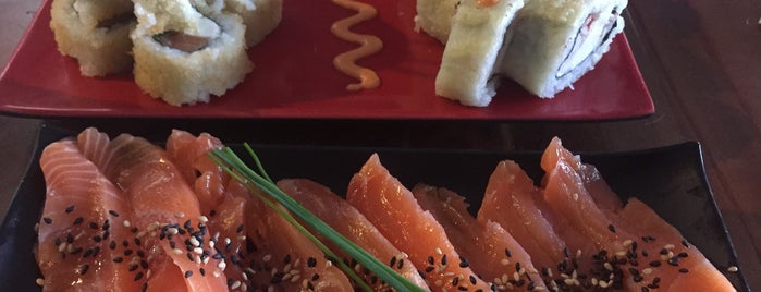 Ryori Sushi is one of Carlosさんのお気に入りスポット.
