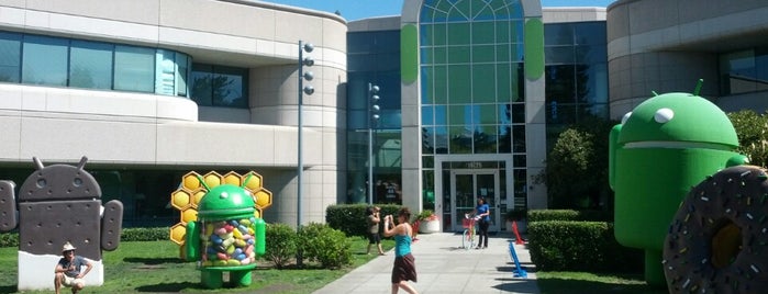 Googleplex is one of Andreyさんの保存済みスポット.