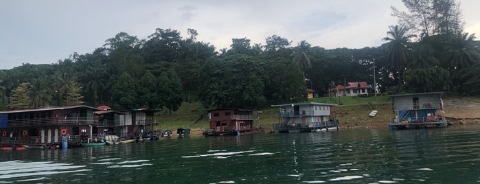 Jeti Tasik Kenyir is one of @Hulu Terengganu.