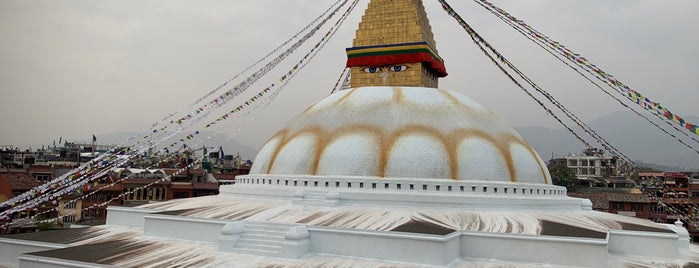 Boudhanath Stupa | बौद्धनाथ is one of สถานที่ที่ Thomas ถูกใจ.