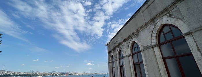 Topkapı Sarayı Kutsal Emanetler Bölümü is one of Tarih.