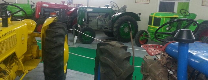 Museo del Tractor is one of Madrid.
