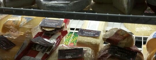 La Fromagerie is one of Alineさんの保存済みスポット.