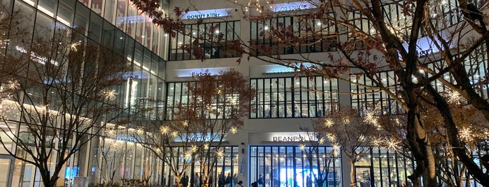 Hyundai Premium Outlet Space 1 is one of Best OUT of Seoul 2.