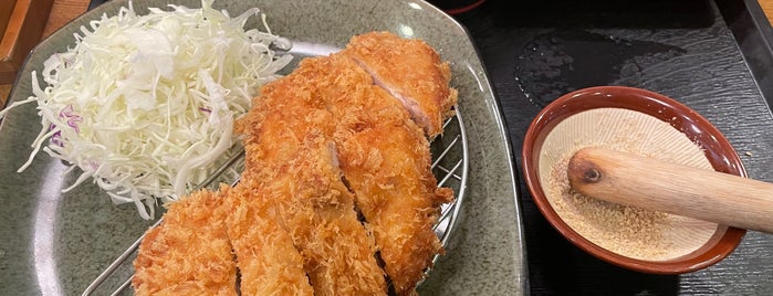 메차쿠차 is one of 음식점A.