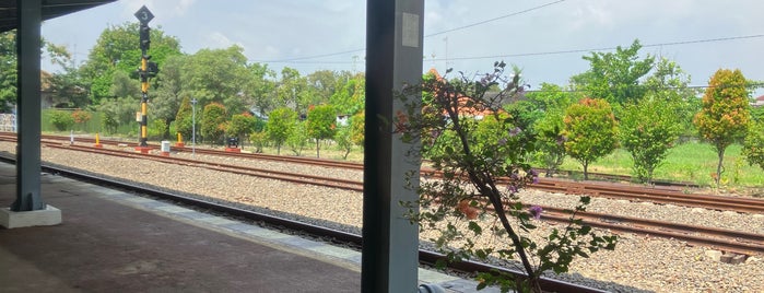 Stasiun Pekalongan is one of transportation.
