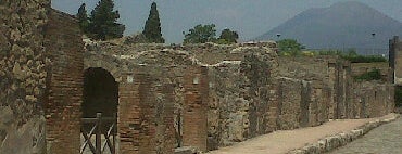 Pompeii Archaeological Park is one of Bennissimo Italia.
